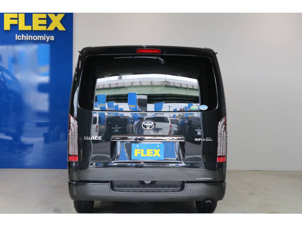 FLEXランクルハイエース一宮店！！国道２２号線沿いの広々店舗！！お問い合わせは、0586777753まで