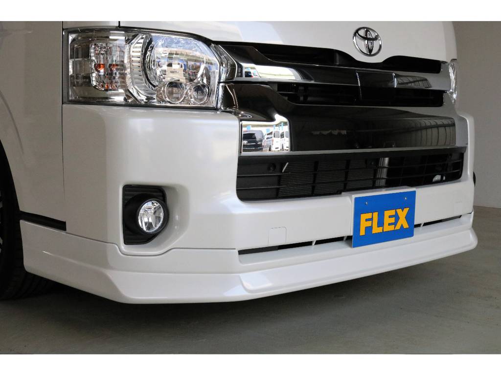 ＦＬＥＸオリジナルフロントリップスポイラーを新品で装着して、味気ないフロントフェイスをスポーティに演出！