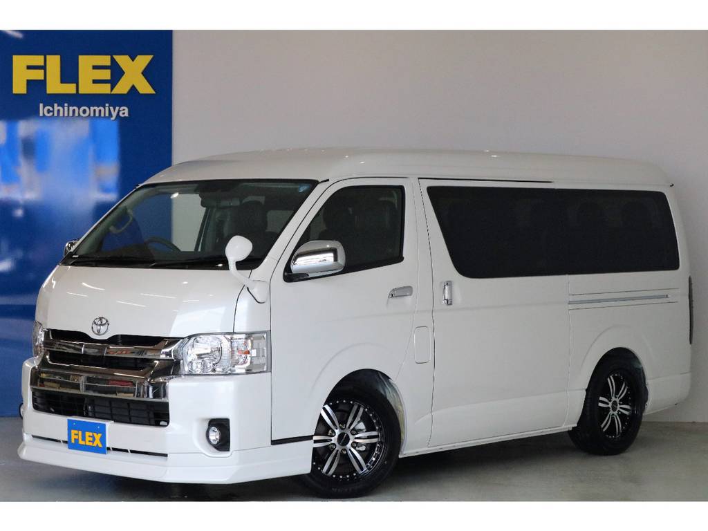 新型ＴＳＳＰ付　ハイエースバン　ワイドミドルルーフ人気のトリプルナビ床張りパッケージが入庫です♪