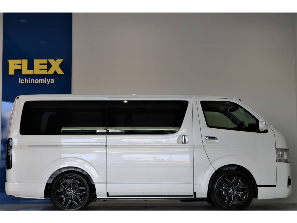 ランクルハイエース新車カスタムが魅力の当店！！追加カスタムも可能ですのでお気軽にご相談ください！！