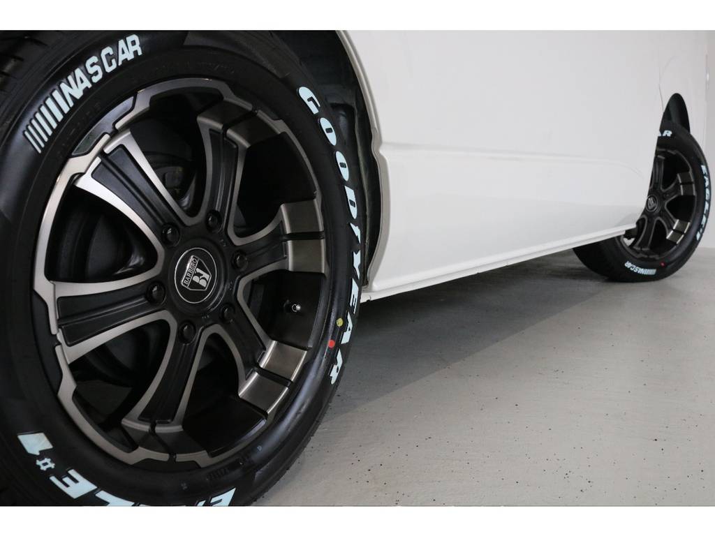 ＦＬＥＸカラー　バルベロ　ディープス１７インチホイール