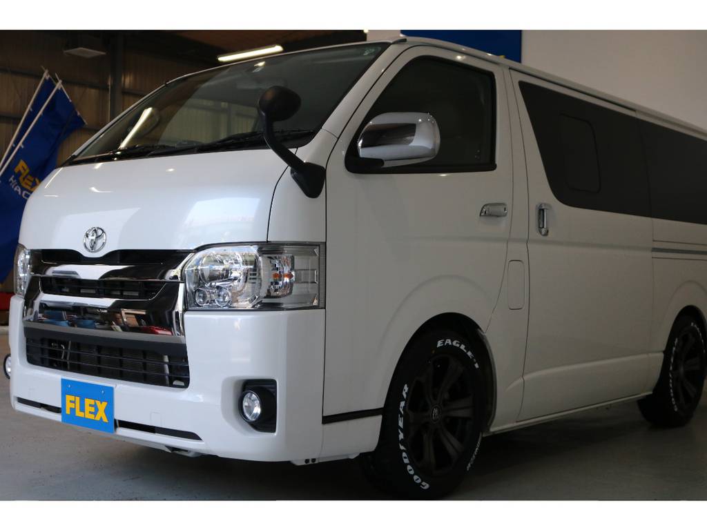 新車から中古車まで幅広く展示！！常時３０台以上の豊富な品揃え！！