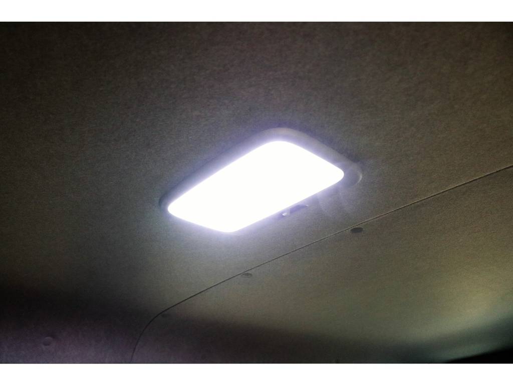 室内灯全てLEDに交換済みでございます!!!!