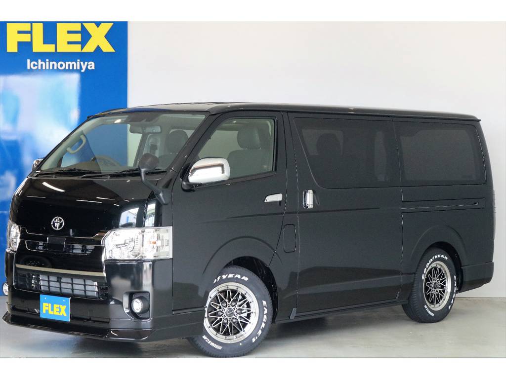 新車ハイエースV・ダークプライム・ディーゼル４WD・床張りベットダブルナビパッケージが入荷いたしました!!!!