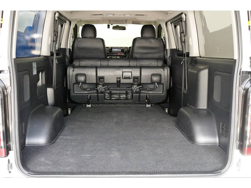 二列目を畳むとさらに広く荷室を使えます!!!!