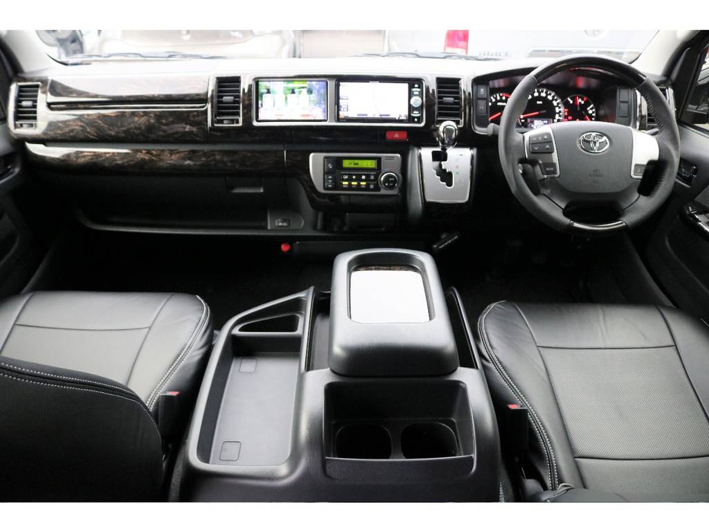 新型TSSP付き　ハイエースワゴンGL　シートアレンジＶer1テーブル付きが入荷しました！