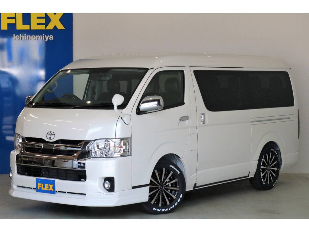 ハイエースワゴンＧＬ４ＷＤベースのオリジナル内装架装車の完成です！