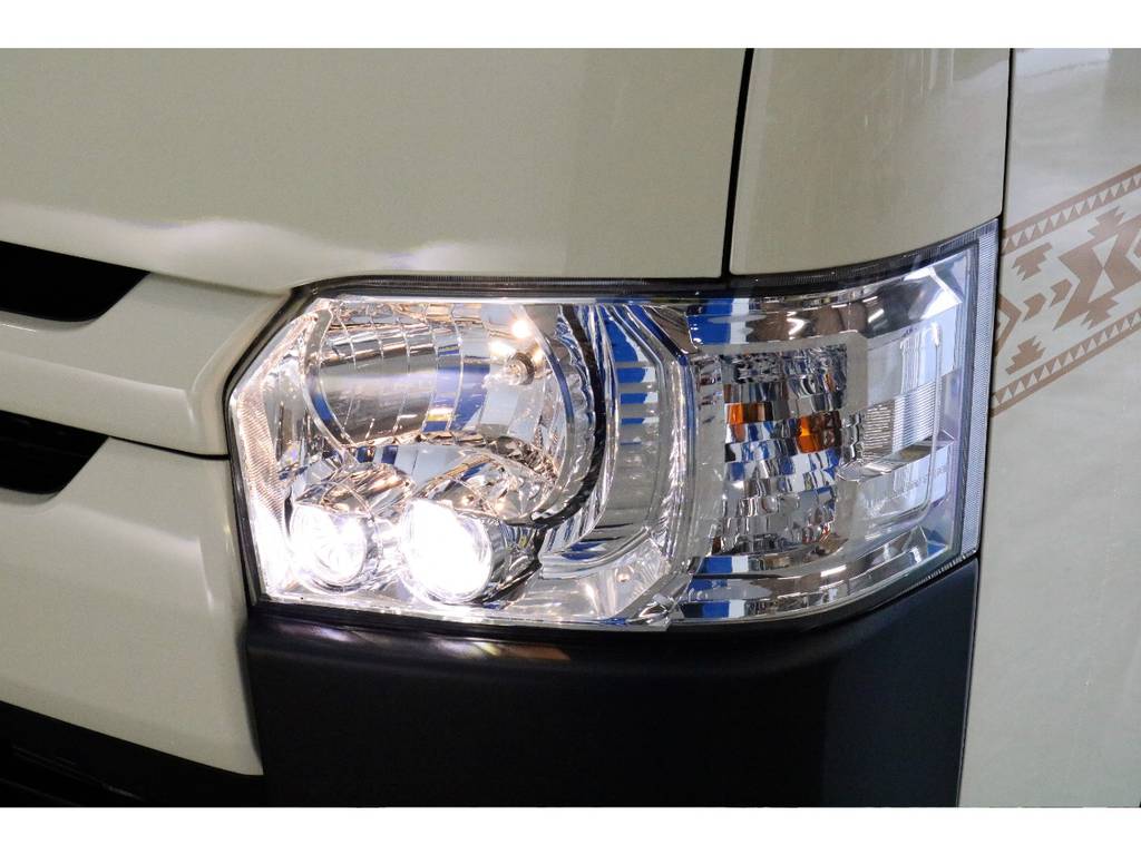メーカーオプション：LEDヘッドライト装着済みなので夜間も明るく照らしてくれます！！！！！！！！！！！