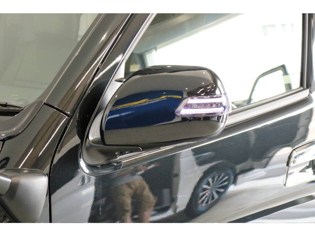 ヴァレンティ製ドアミラーウインカー（ホワイトマーカー）♪