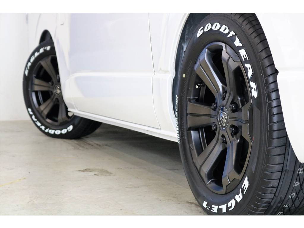 Goodyear　EAGLE1　NASCARタイヤ　これはハイエースでは鉄板ですね!!!!!!もちろん違うタイヤを選択することも可能です!!!!!!