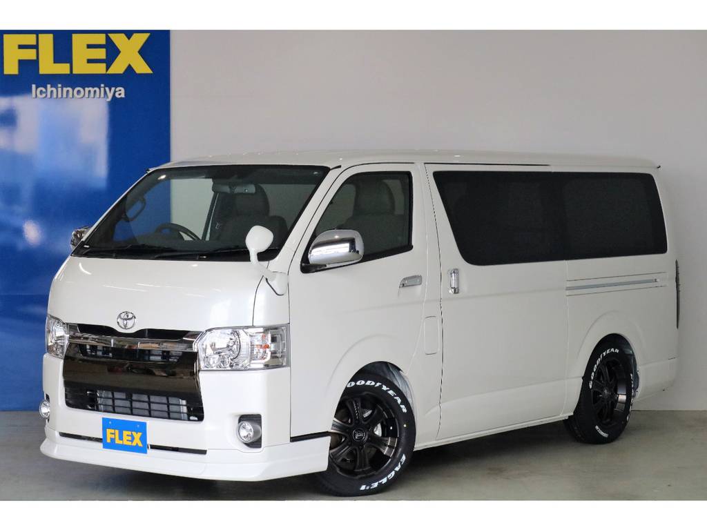 新車ハイエースV・５０ｔｈ・ライトカスタムパッケージが入荷いたしました!!!!
