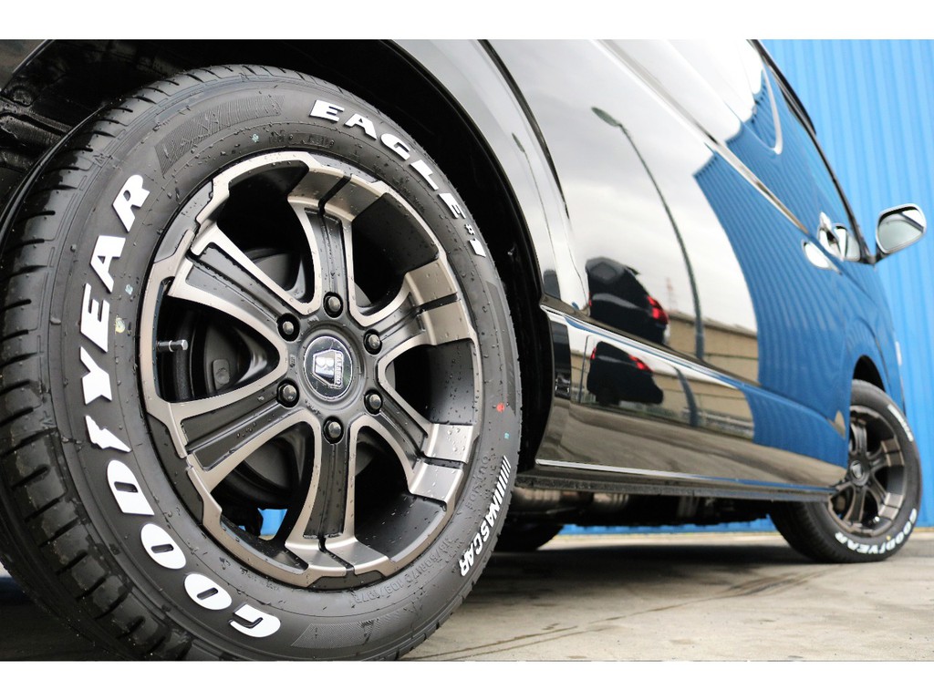 ＦＬＥＸオリジナルカラー、バルベロＷ－ＤＥＥＰＳホイール☆グッドイヤーナスカータイヤのコラボレーション♪