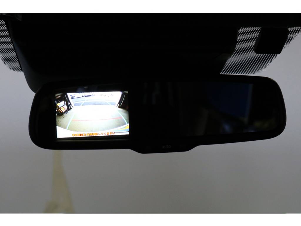 メーカーオプション：バックモニター内蔵自動防眩ミラー！