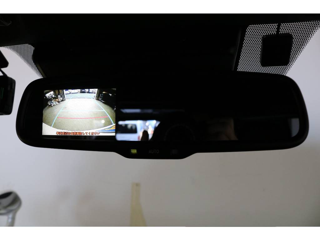メーカーオプション：バックモニター内蔵自動防眩ミラー