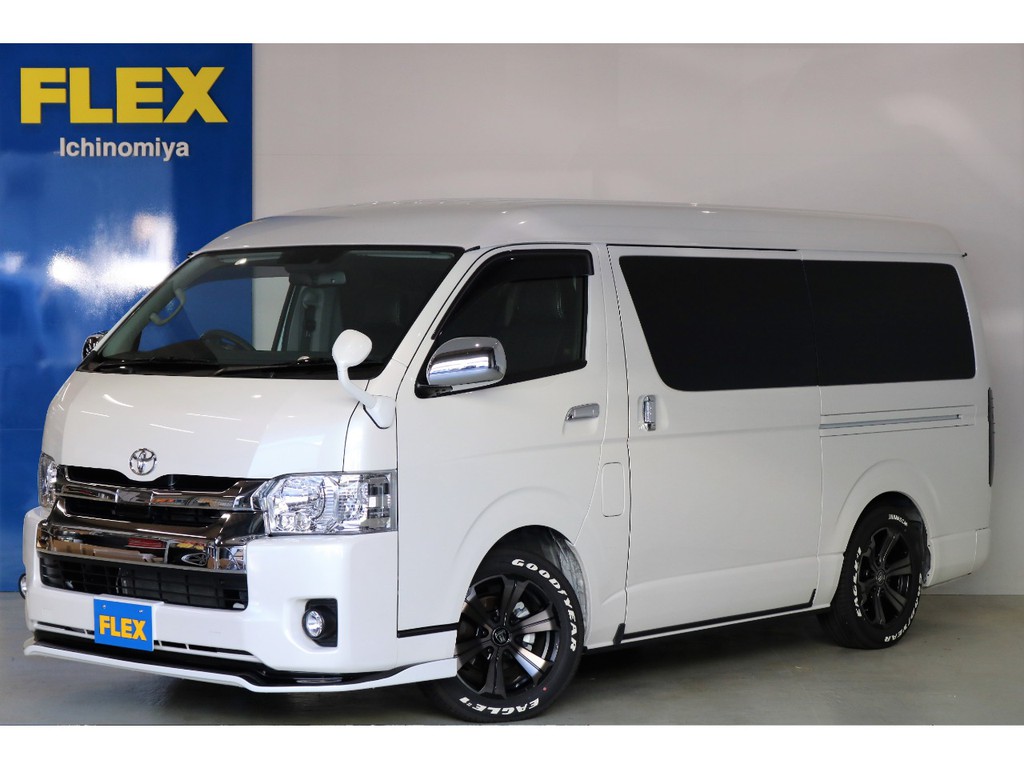 ハイエースワゴンＧＬ４ＷＤ寒冷地仕様ベースのオリジナル内装架装車が入荷いたしました