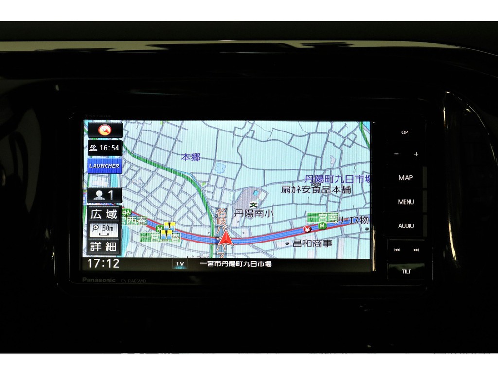 純正SDナビ、フルセグテレビ対応、ipod接続可能です！