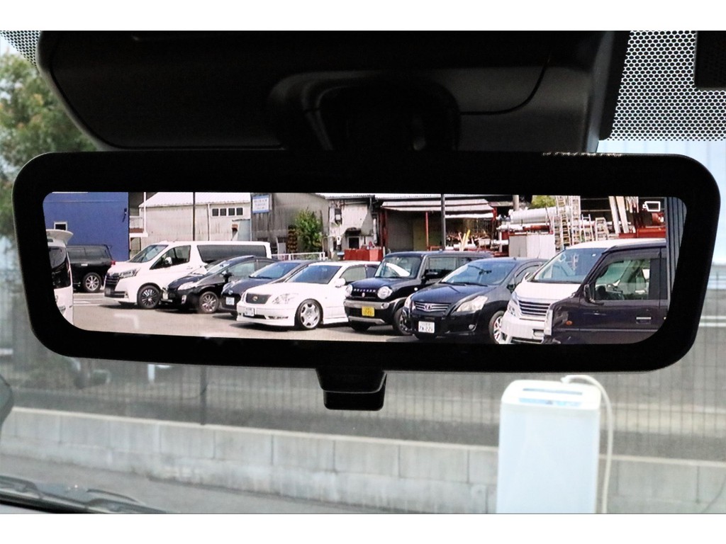 新メーカーオプション：デジタルインナーミラー