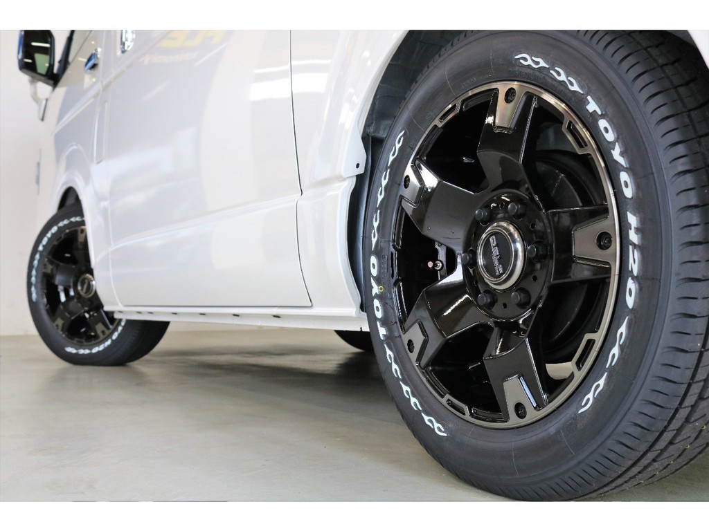 タイヤには車検対応のTOYO　H20タイヤをセレクト