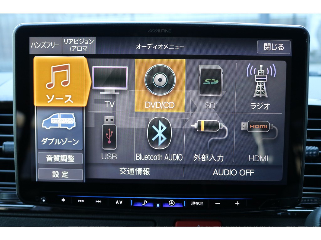 今流行りのALPINEフローティングBIG-X　11インチナビゲーション!!!!フルセグ・CD/DVD再生・Bluetooth接続可能です