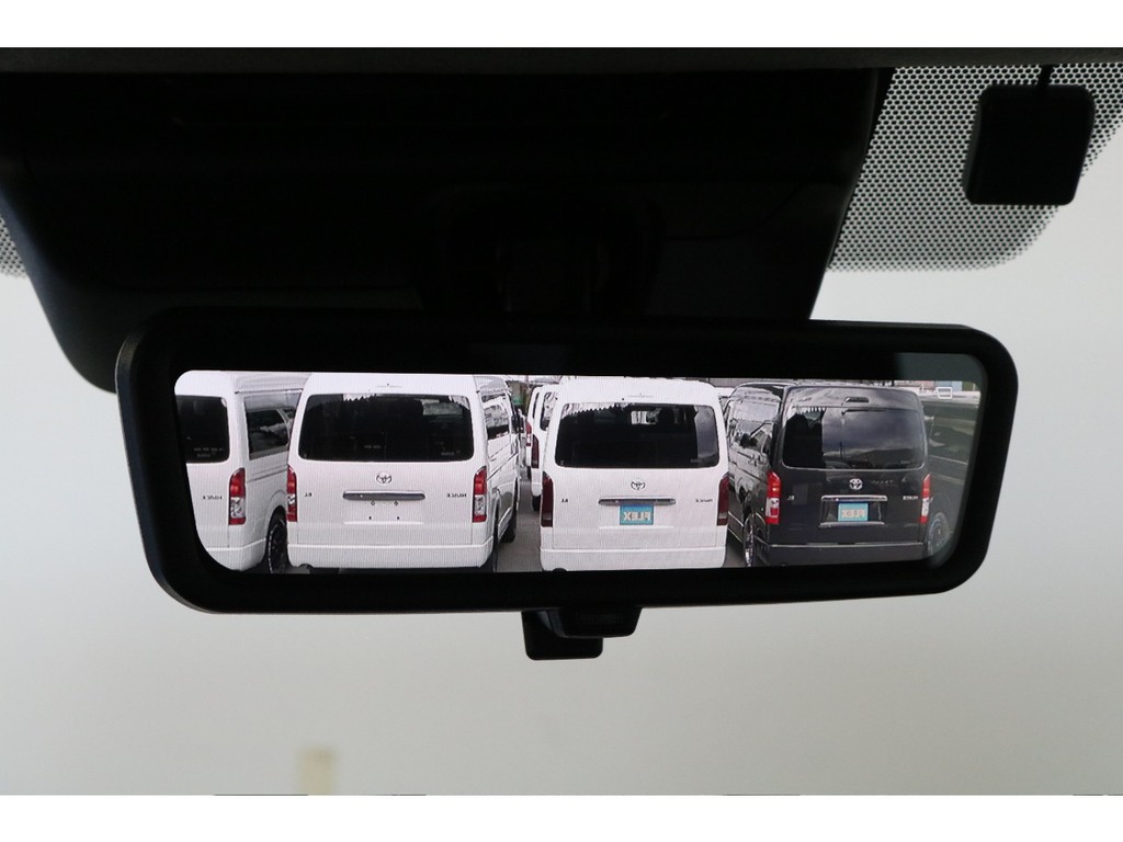 メーカオプション：デジタルインナーミラー！