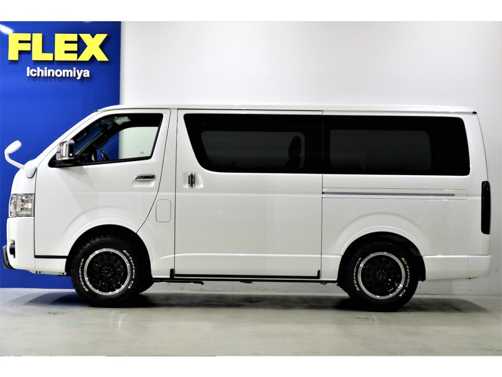 FLEXランクルハイエース一宮店！！国道２２号線沿いの広々店舗！！お問い合わせは、0586777753まで