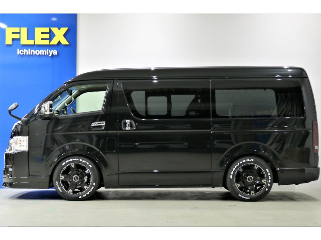 FLEXランクルハイエース一宮店！！国道２２号線沿いの広々店舗！！お問い合わせは、0586777753まで