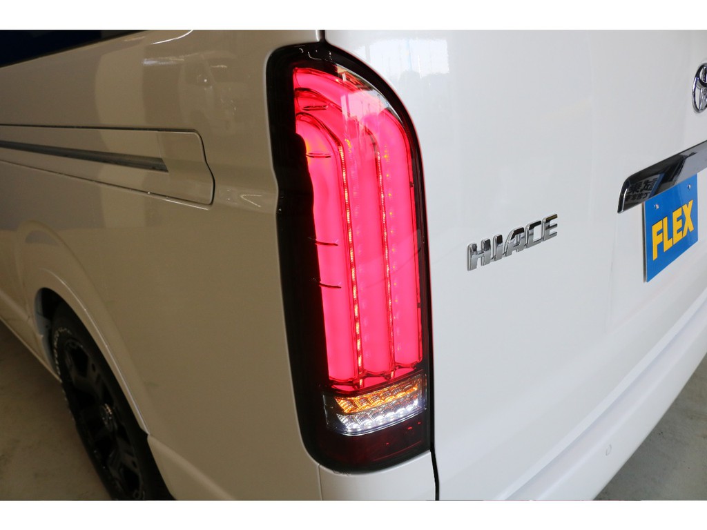 FLEXオリジナルLEDテール「アルティメット」シーケンシャルタイプ