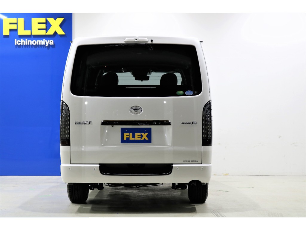 FLEXランクルハイエース一宮店！！国道２２号線沿いの広々店舗！！お問い合わせは、0586777753まで