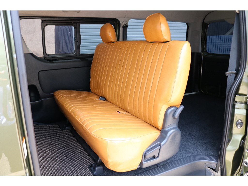 新品のシー＾とカバーを全席装着させてい頂きました！