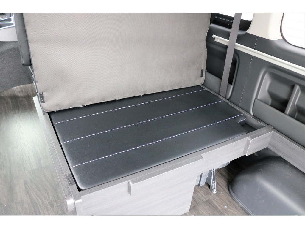 ベットマットはすべて収納可能です！