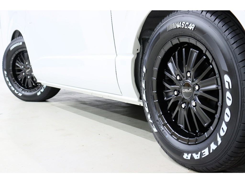 定番のGoodyear　NASCARタイヤセレクト