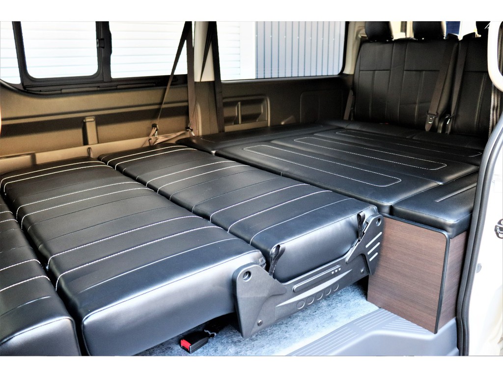 ワゴンＧＬの魅力！この広いフラット空間で車中泊をお楽しみ頂けます！