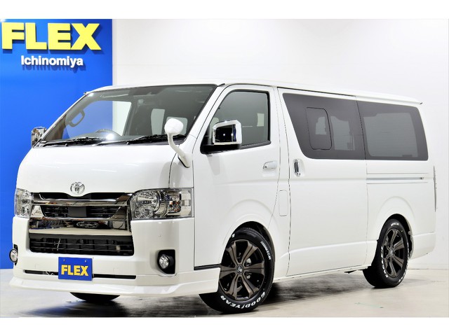 新車ハイエースVダークプライムⅡダブルナビベットキットパッケージの入庫です♪