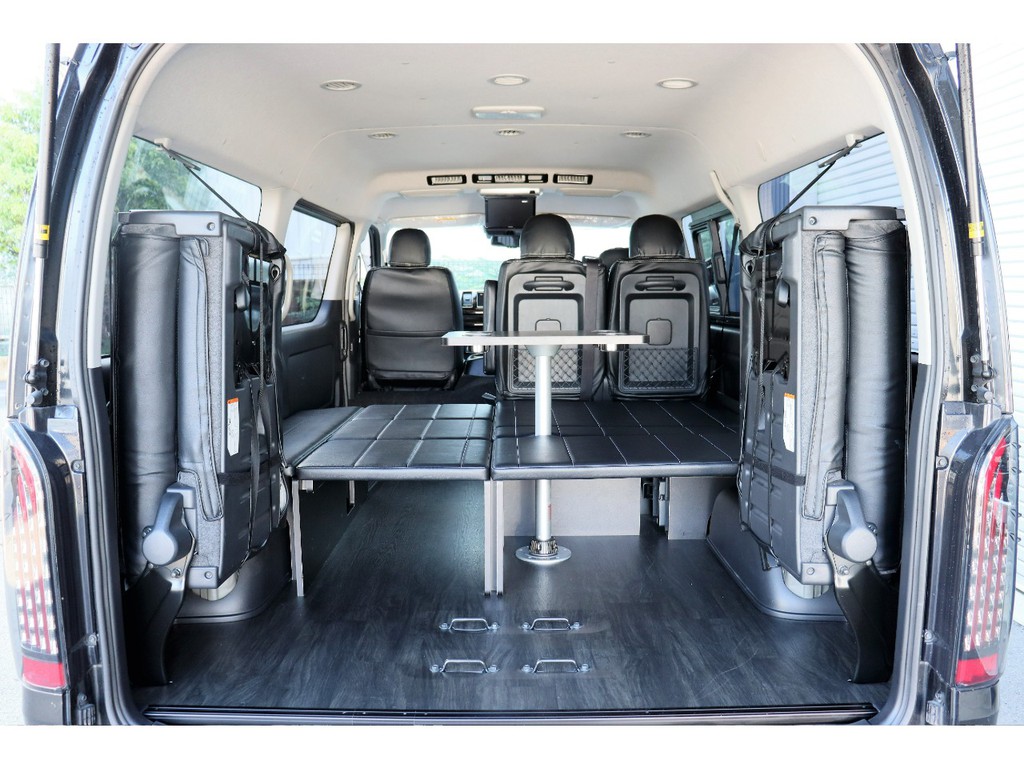 ベッキモード付きの１０人乗り