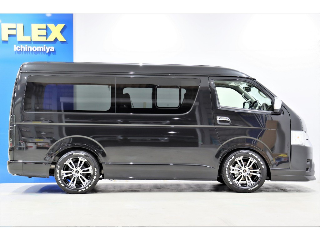 ローダウンを行っておりますので乗り降りも快適に行えます♪