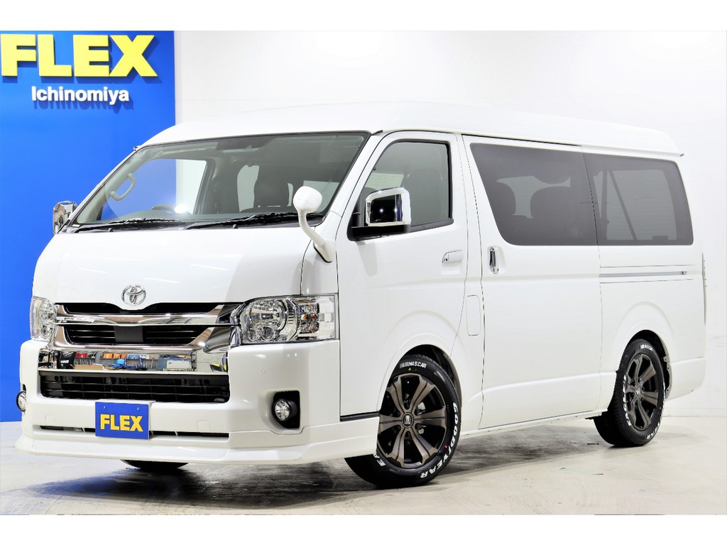 新車ハイエースワゴンＧＬ内装架装Ver5の入庫です