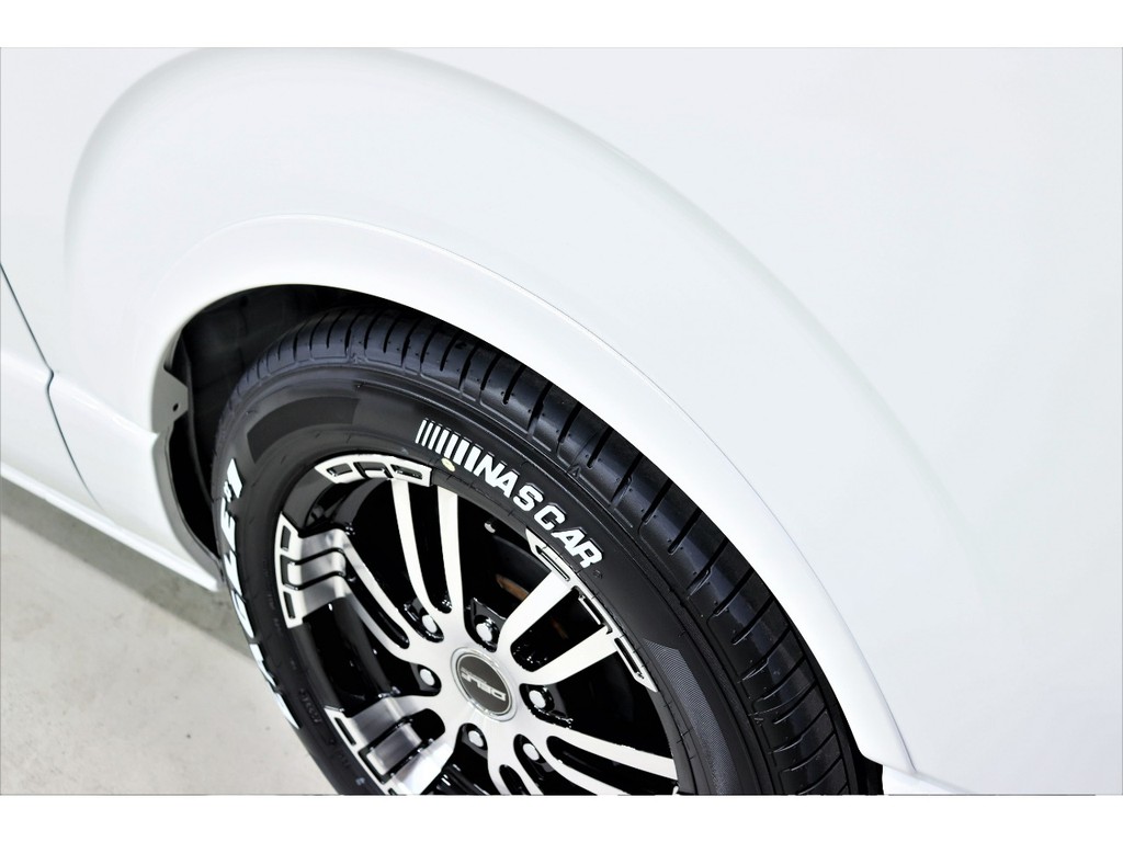 オリジナルDelfinoLineオーバーフェンダーを装着で車検対応です
