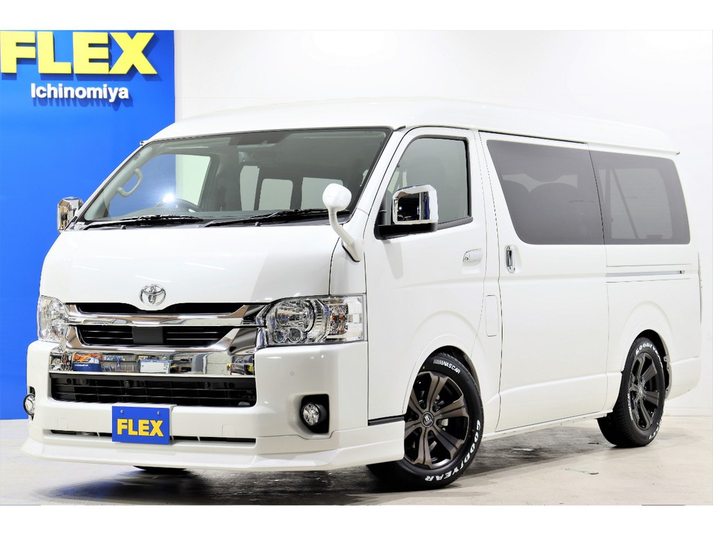 新車ハイエースワゴンＧＬ内装架装Ver5の入庫です