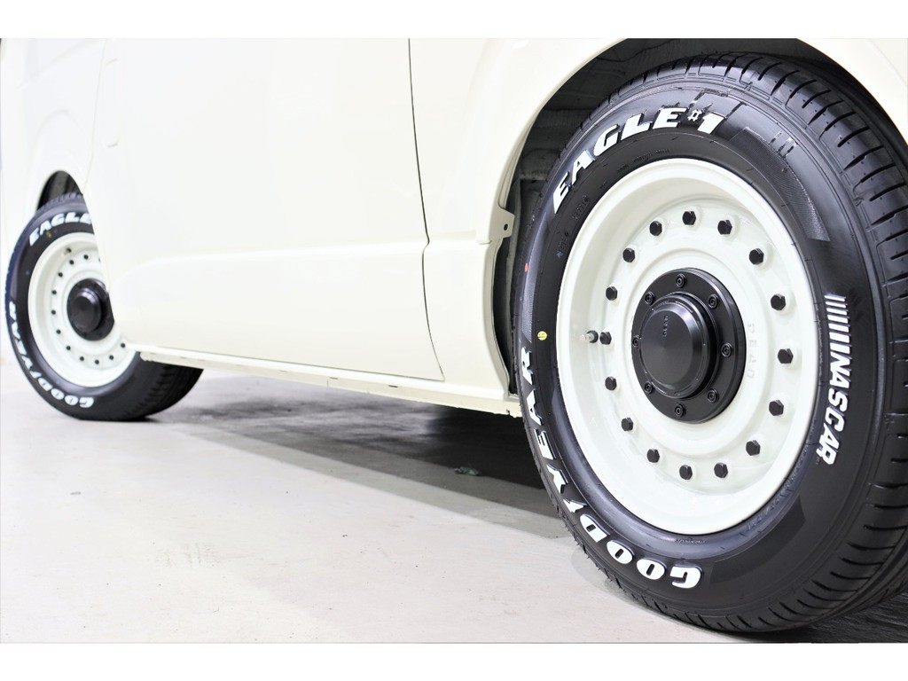 合わせるはGoodyear　NASCAR　ホワイトレタータイヤ！