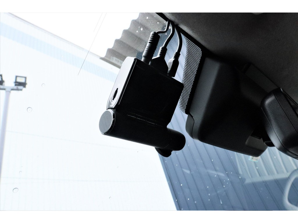 安心のドライブレコーダー付き