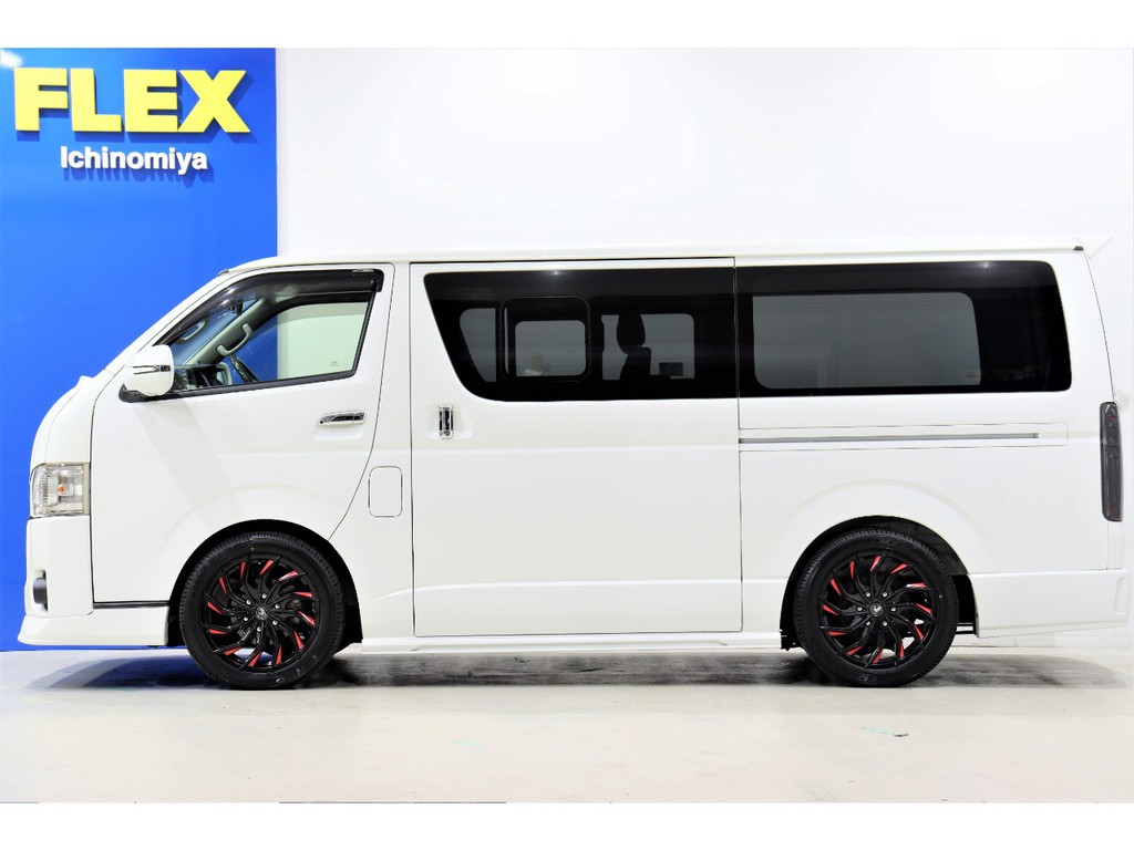 限定1台！現車確認はランクルハイエース一宮店で可能です