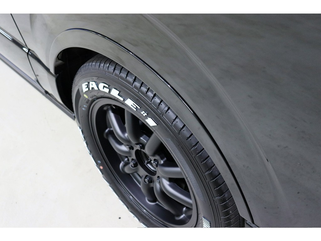 オリジナルオーバーフェンダー装着で車検対応です