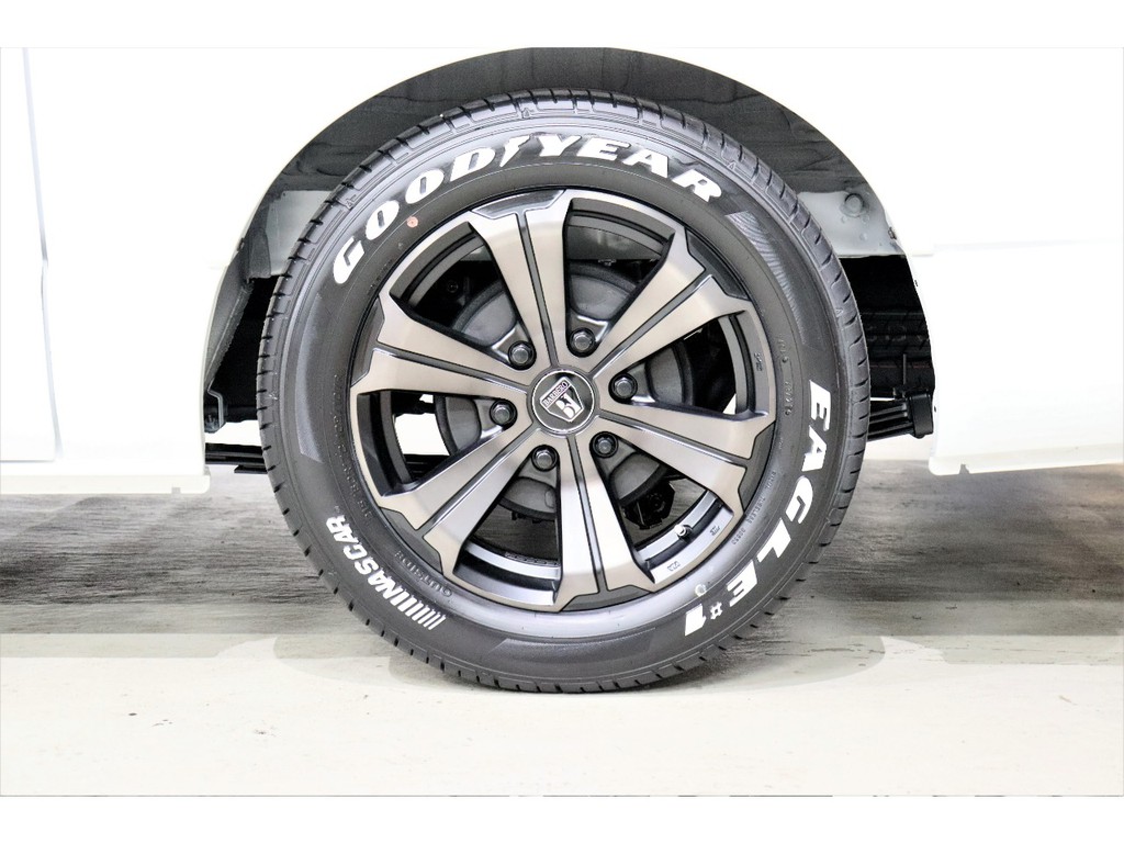 オリジナルカラーバルベロ１７インチアルミホイール