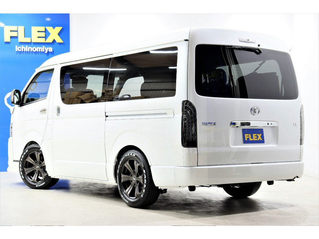 FLEXランクルハイエース一宮店！！国道２２号線沿いの広々店舗！！お問い合わせは、0586777753まで