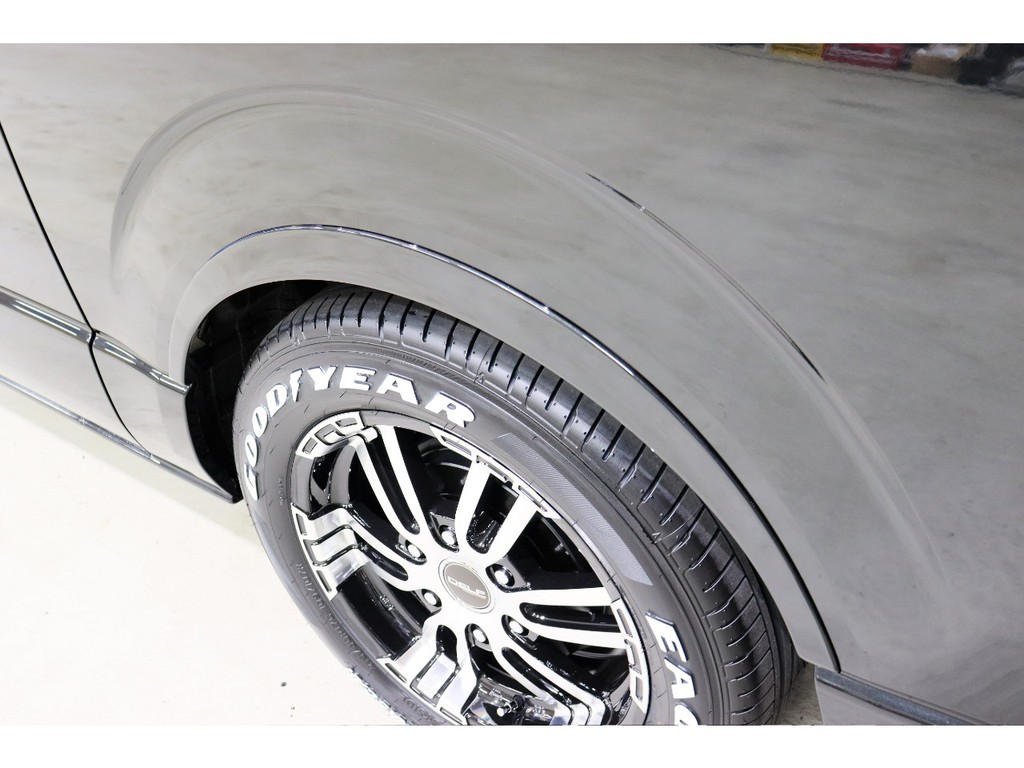 オリジナルオーバーフェンダー装着で車検対応です