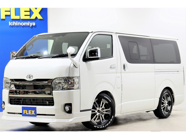 新車ハイエースVダークプライムⅡの入庫です♪