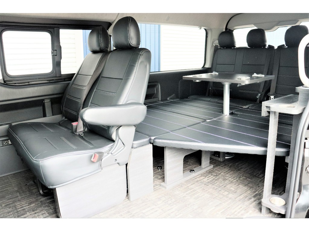 センターポールテーブルはベットマット時でも併用可能です！