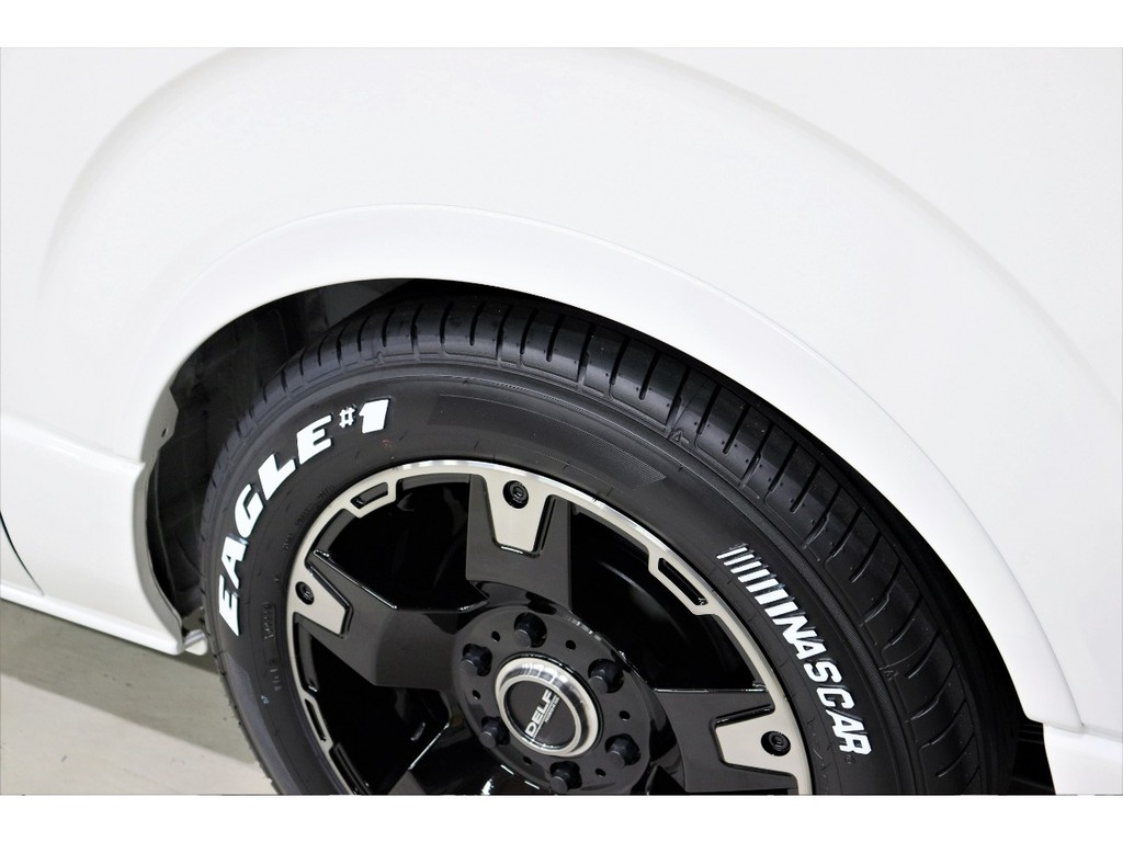 オリジナルオーバーフェンダー装着で車検対応です