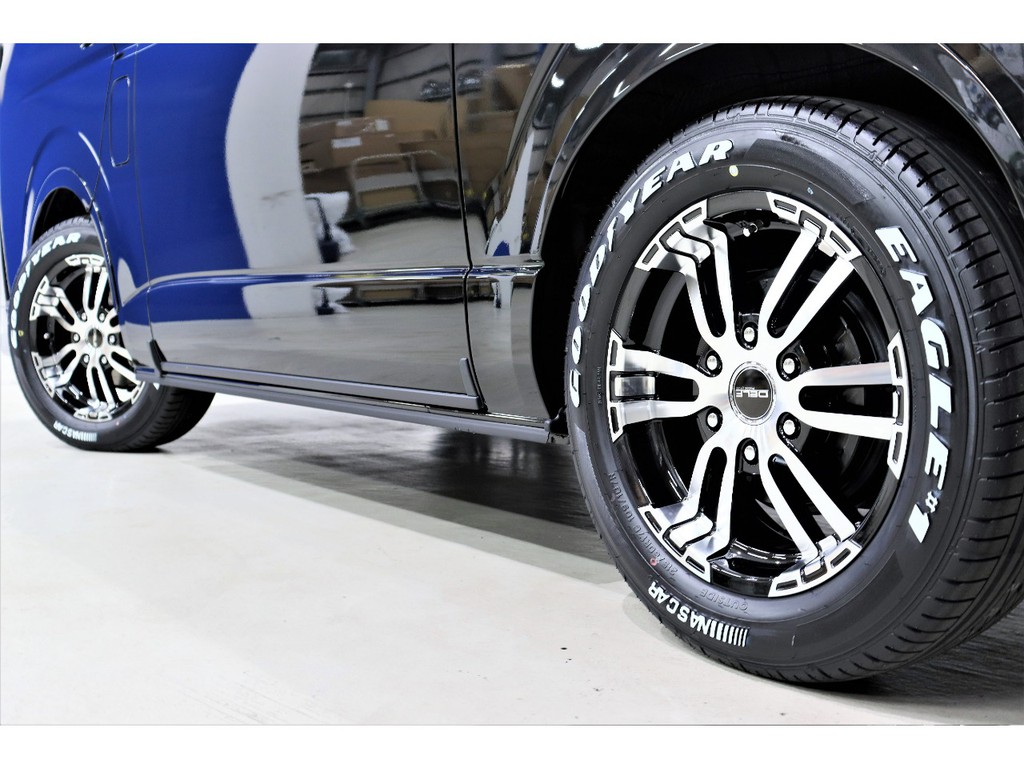 定番のナスカータイヤを装着