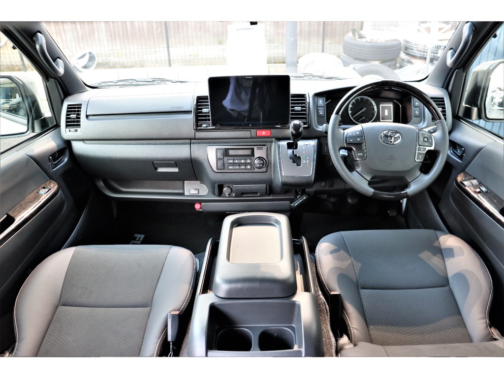 特別仕様車ダークプライムⅡ充実装備でのご用意となります
